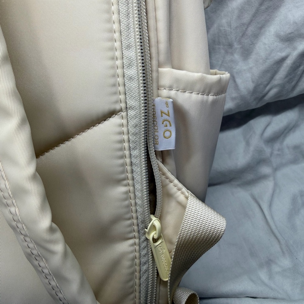 ZGO Tide Color X Sanrio Cinnamonroll Collab Sweet Planet Series Backpack - Picture 11 of 14